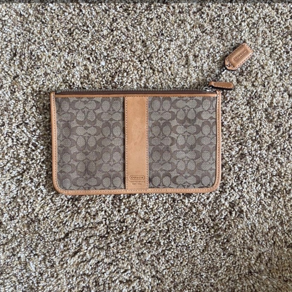 Tan Coach Wallet with Original Coach Print